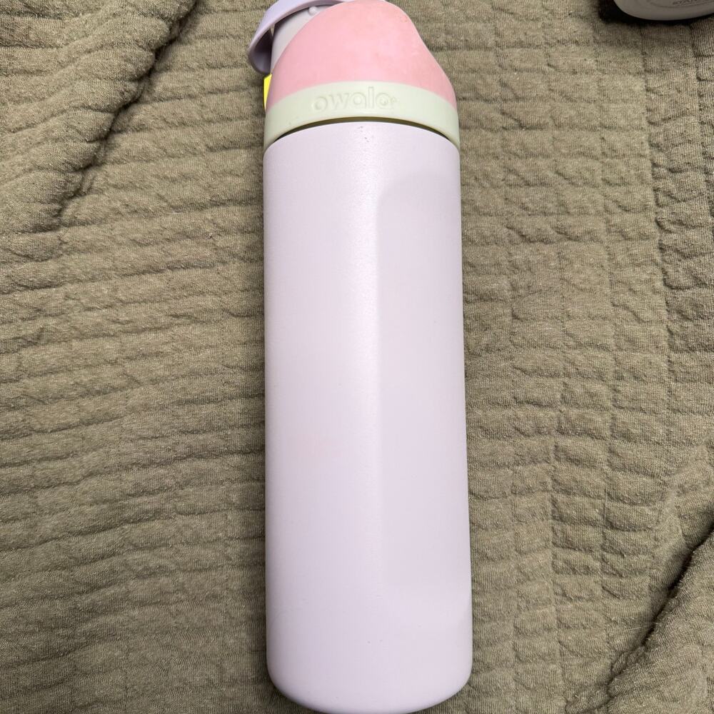 Owala 24 oz. Pastel Colors -  Water Bottle